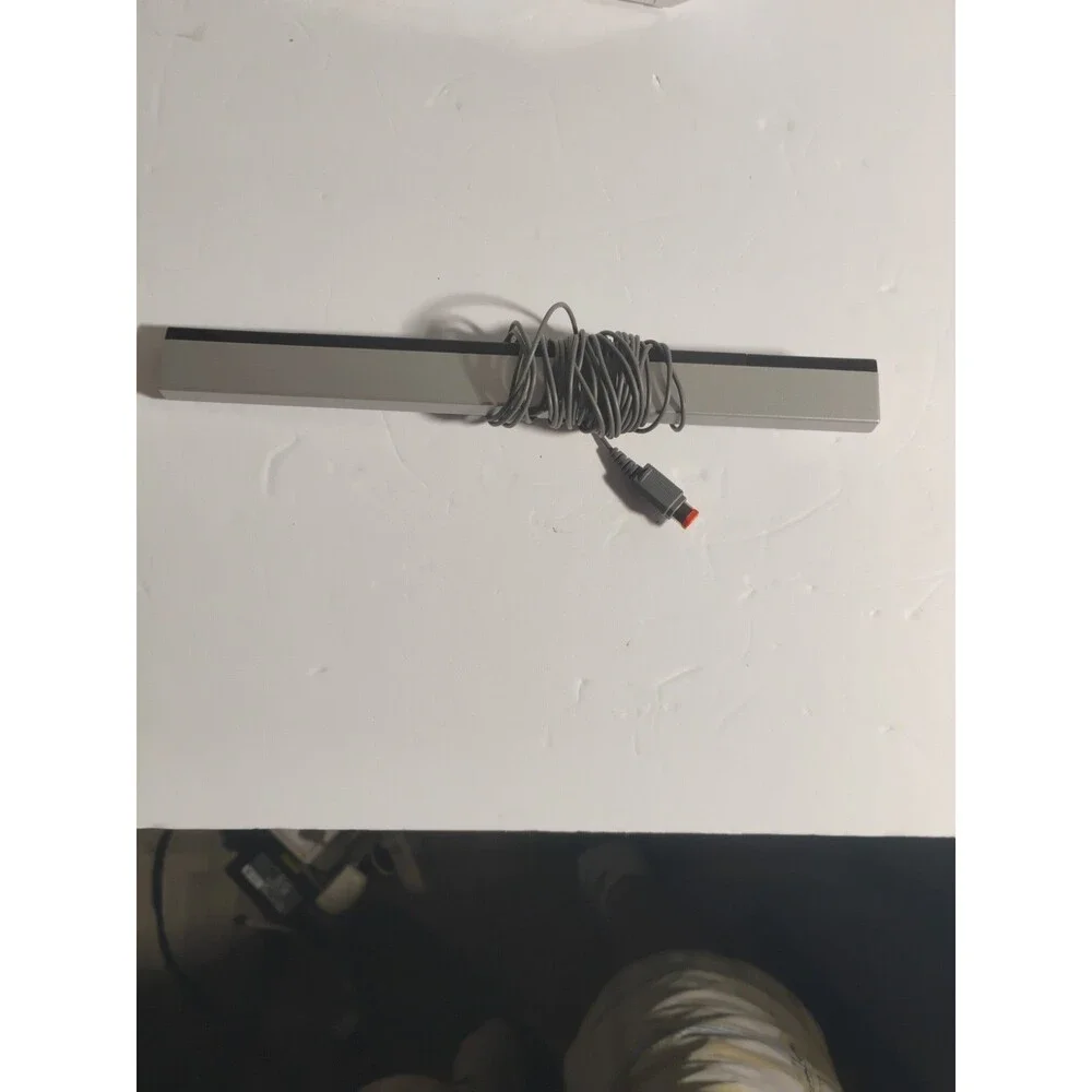 Nintendo Wii Console And Chord, Sensor Bar (No AV Cord) TESTED